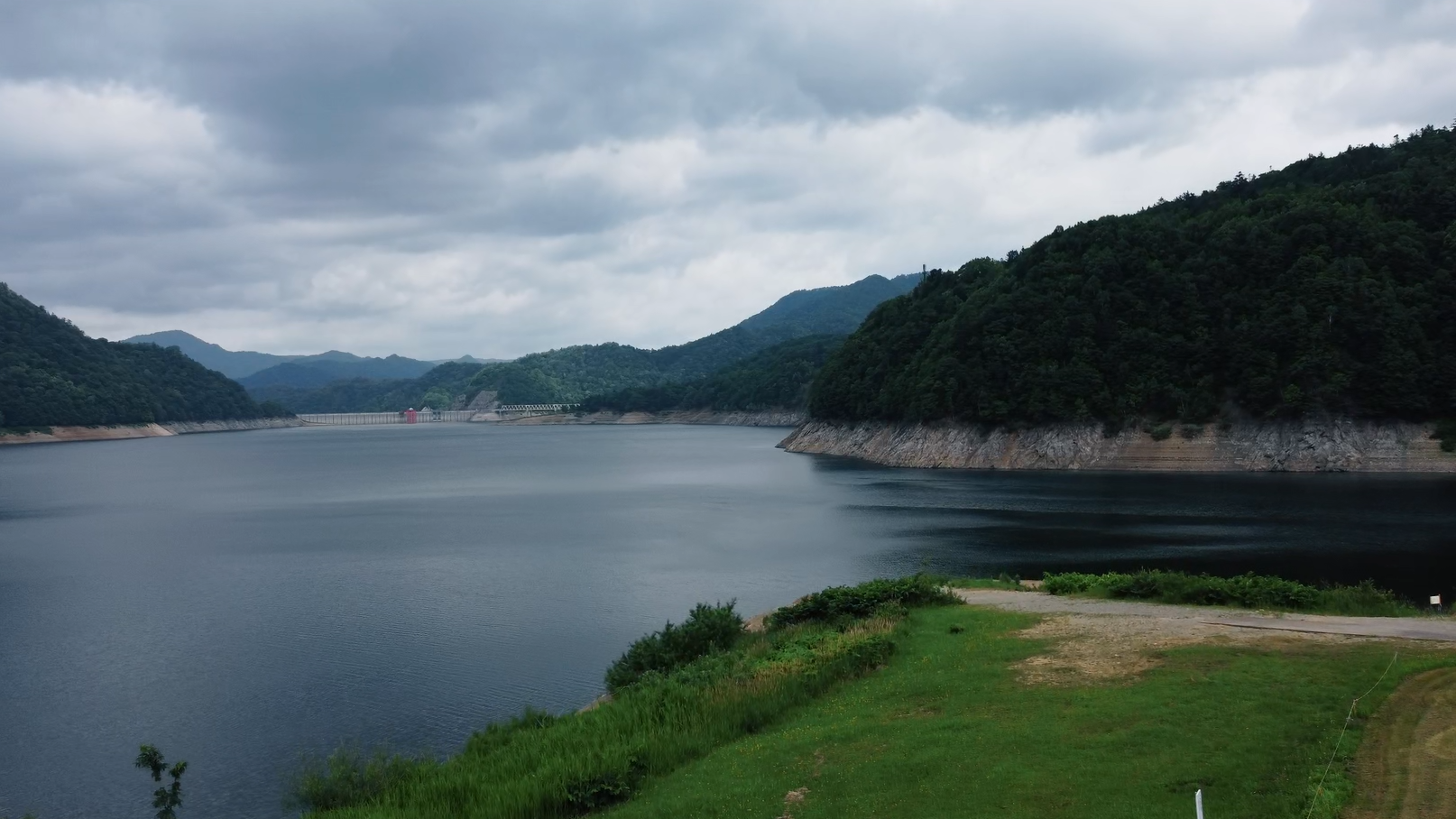 岩尾内湖